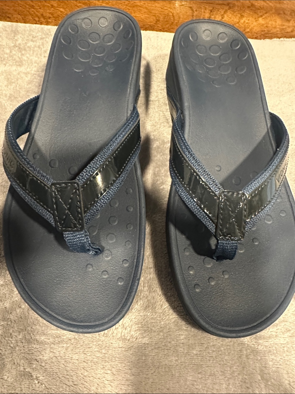 Women’s Vionic high tide Navy Blue Comfort Flip Flops